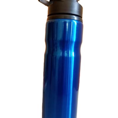 botella de agua deportiva